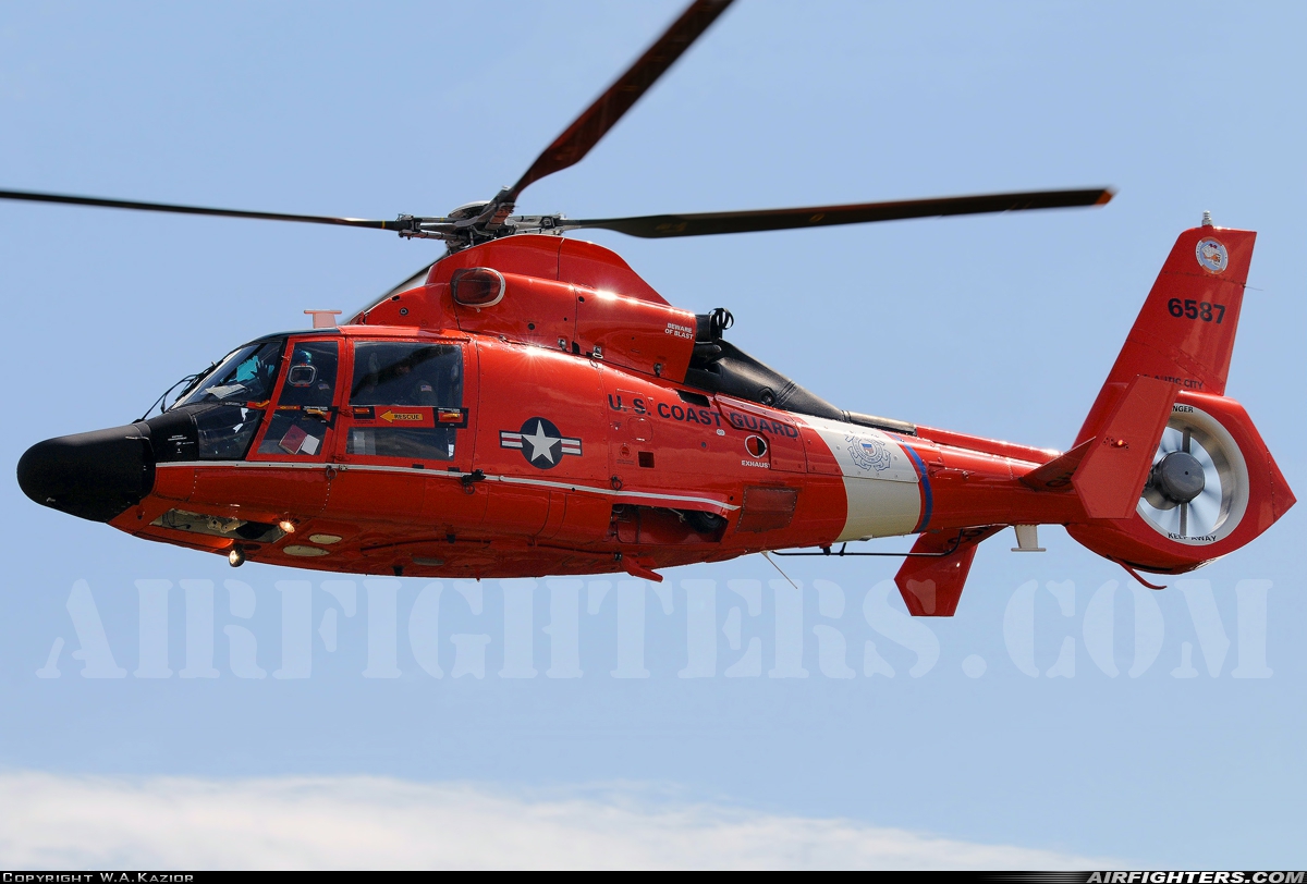 USA - Coast Guard Aerospatiale MH-65D Dolphin (SA-366G-1) 6587 at Toughkenamon - New Garden (N57 / KN57), USA