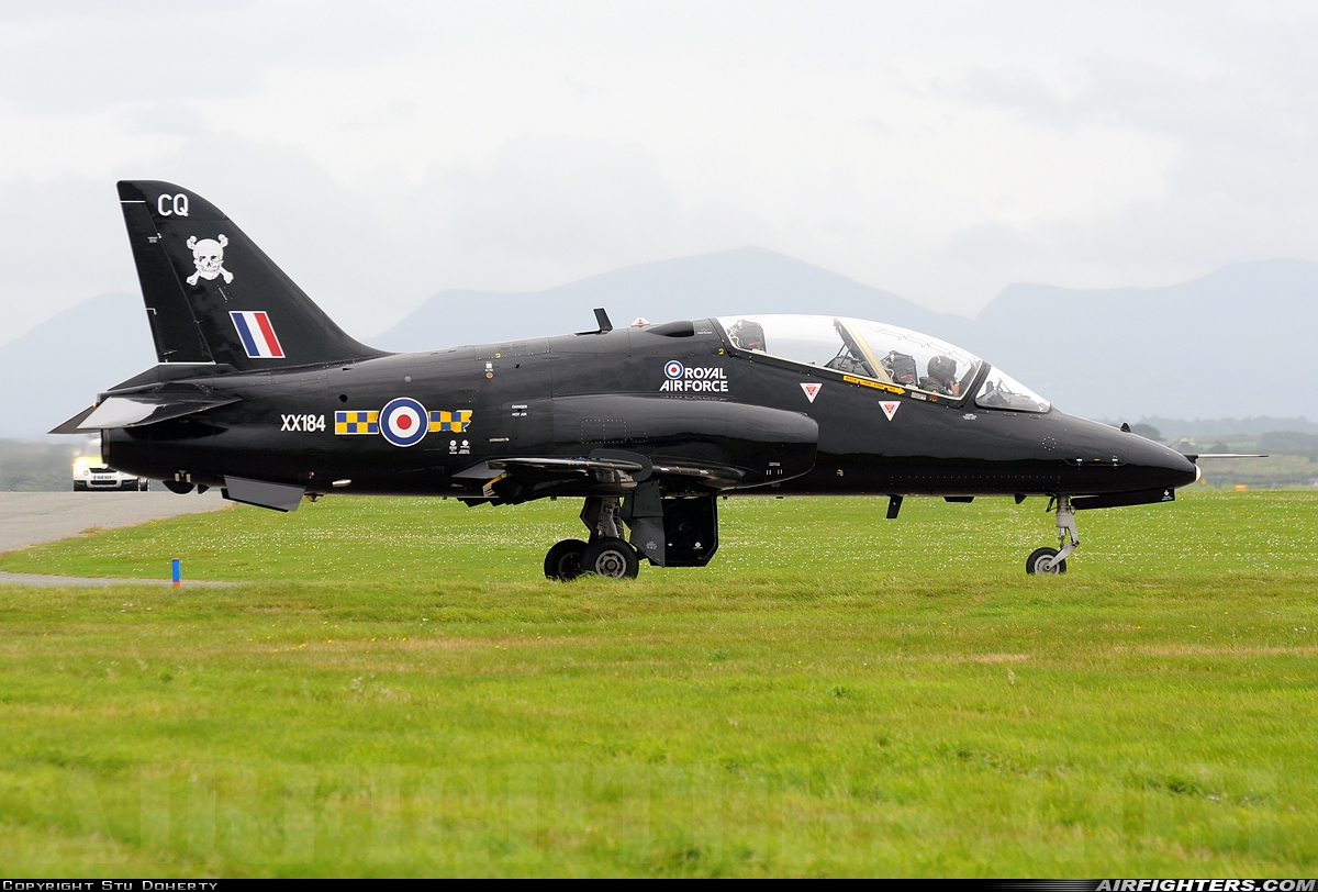 UK - Air Force British Aerospace Hawk T.1 XX184 at Valley (EGOV), UK