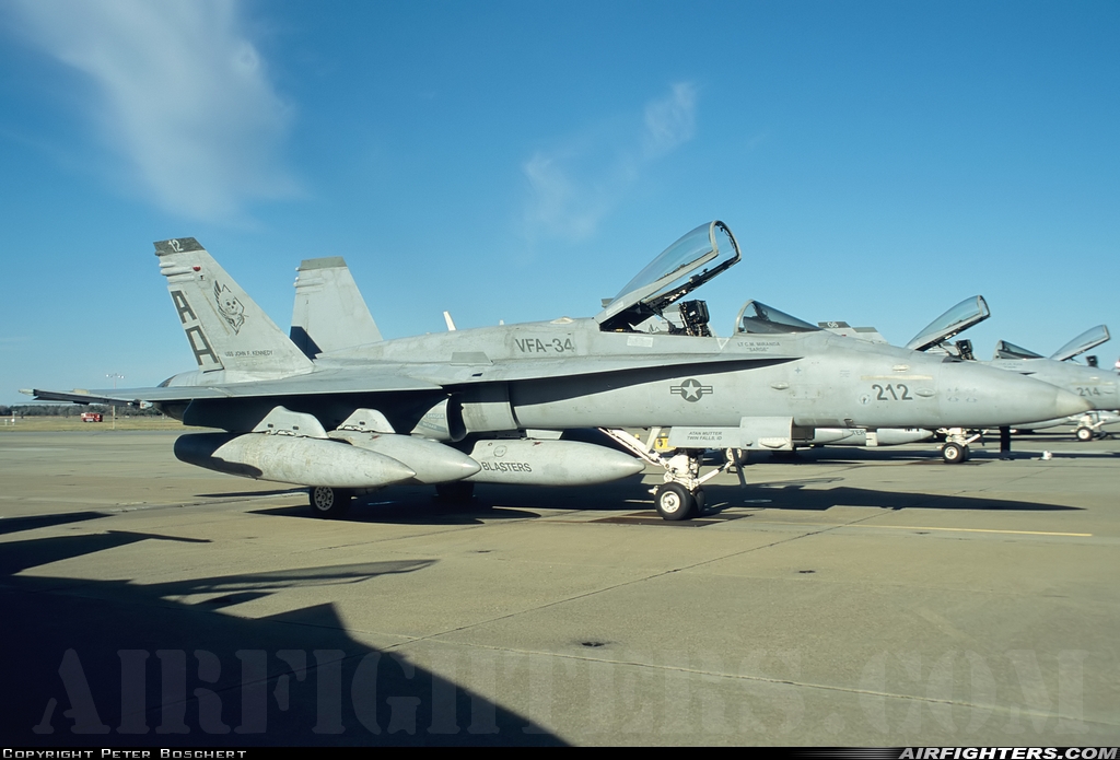 USA - Navy McDonnell Douglas F/A-18C Hornet 165406 at Virginia Beach - Oceana NAS / Apollo Soucek Field (NTU / KNTU), USA