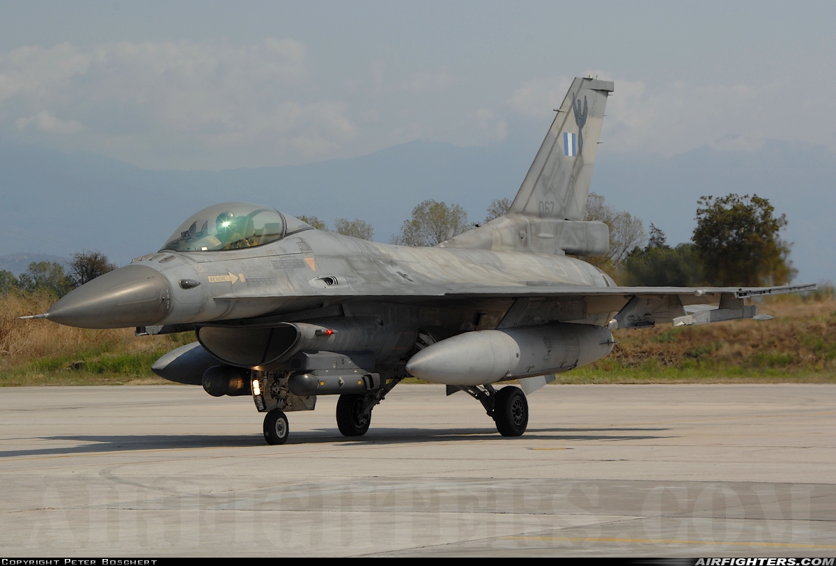 Greece - Air Force General Dynamics F-16C Fighting Falcon 067 at Nea Anghialos (VOL / LGBL), Greece