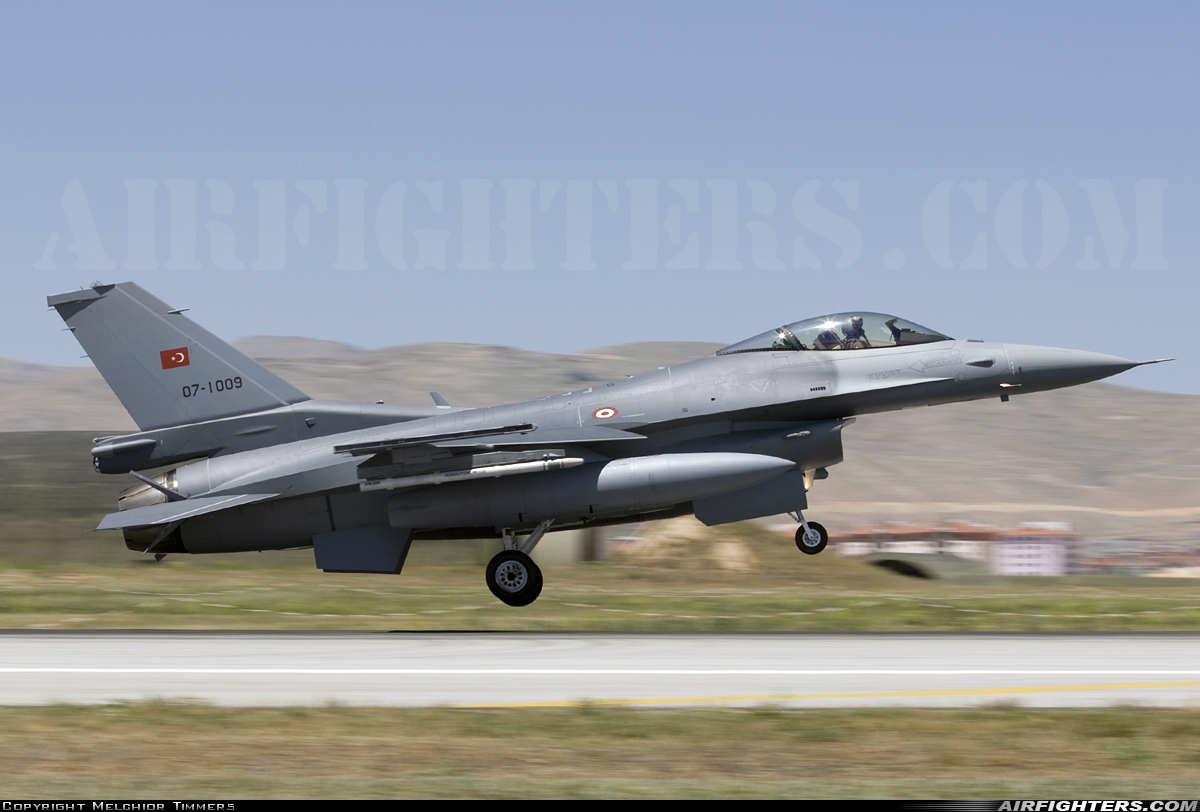 Türkiye - Air Force General Dynamics F-16C Fighting Falcon 07-1009 at Konya (KYA / LTAN), Türkiye