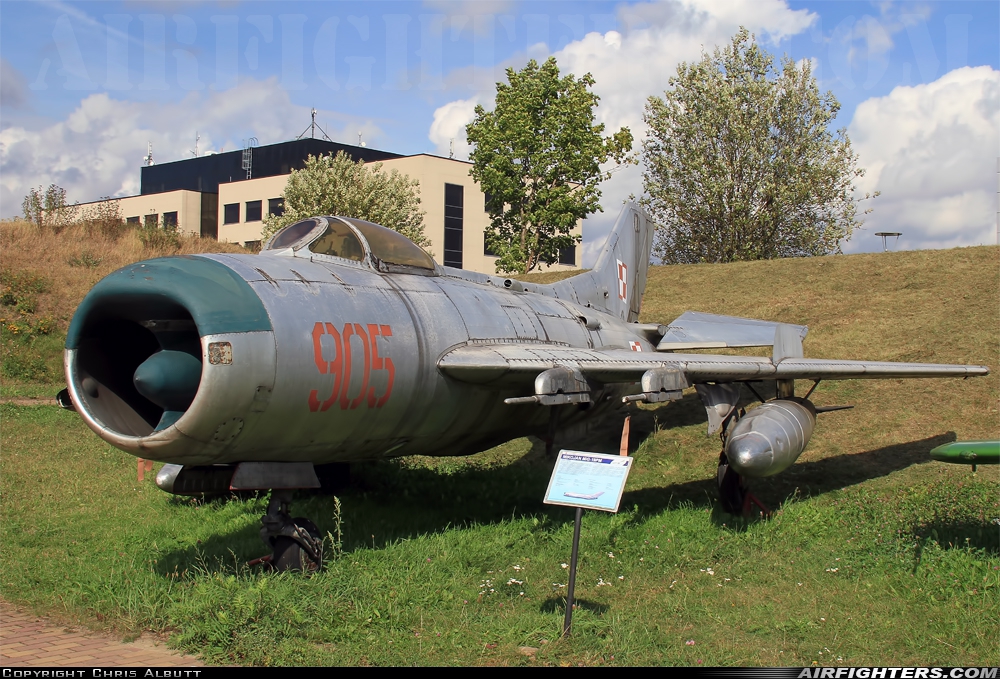 Poland - Air Force Mikoyan-Gurevich MiG-19PM 905 at Cracow - Rakowice-Czyzyny, Poland