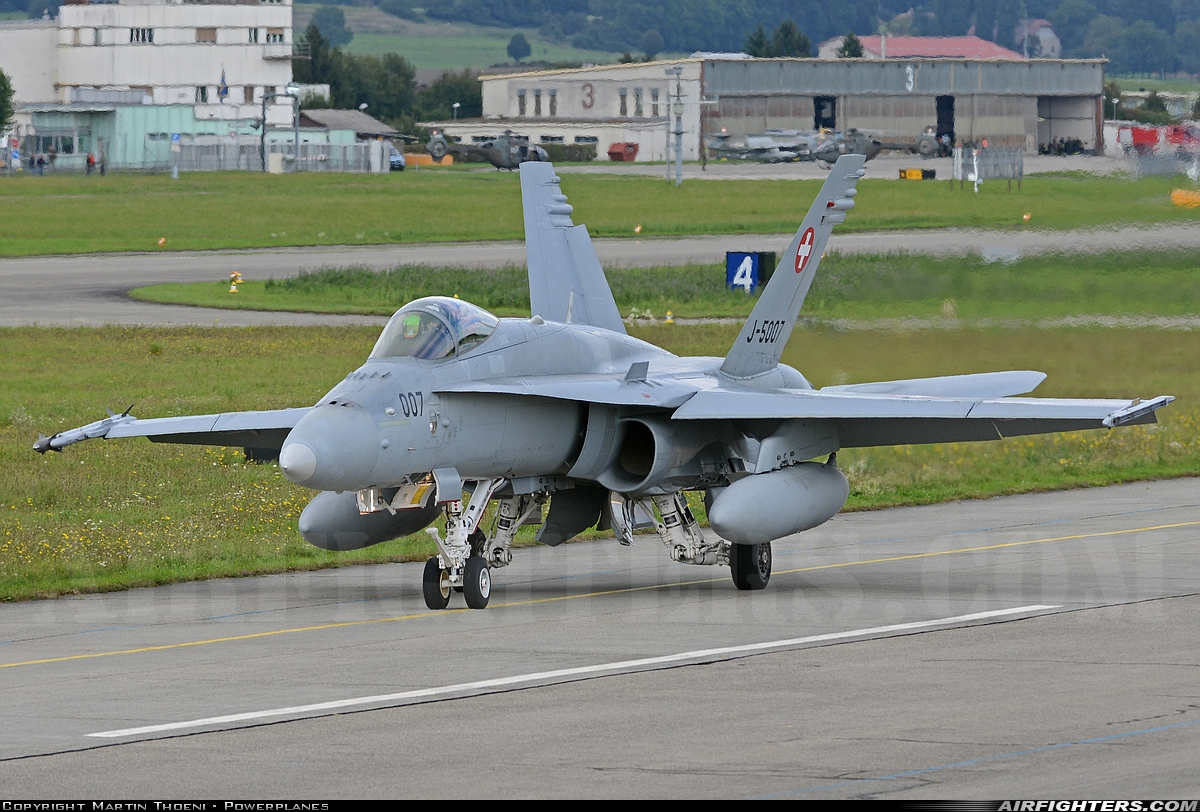 Switzerland - Air Force McDonnell Douglas F/A-18C Hornet J-5007 at Payerne (LSMP), Switzerland