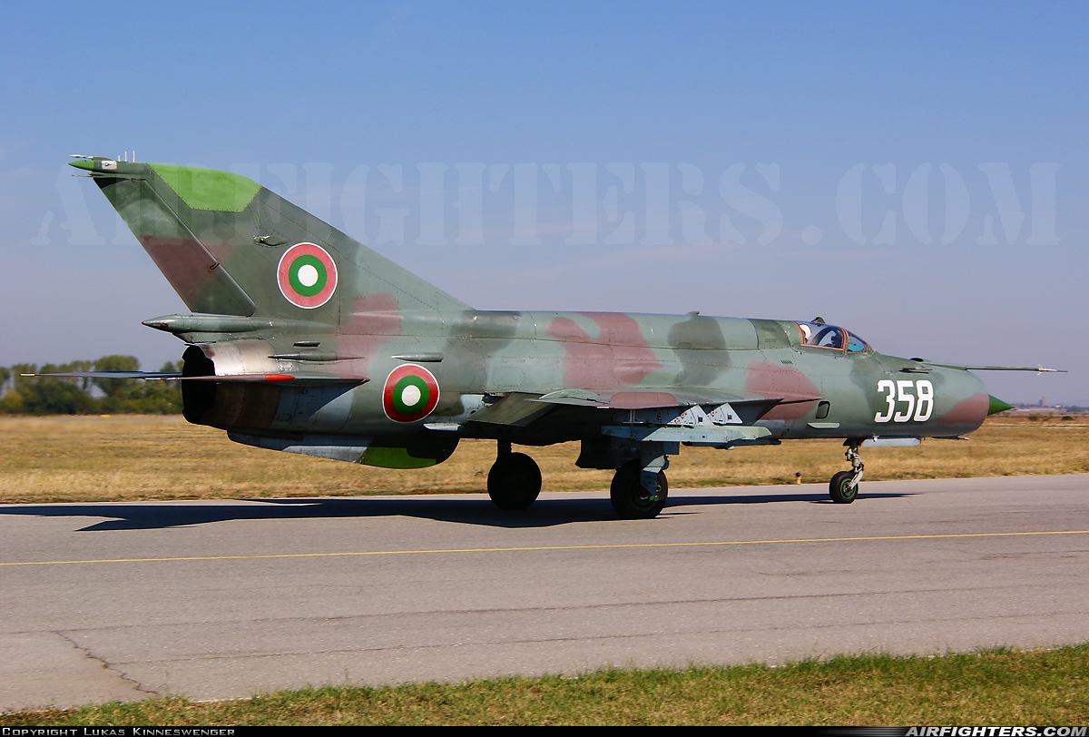 Bulgaria - Air Force Mikoyan-Gurevich MiG-21bis SAU 358 at Graf Ignatievo (LBPG), Bulgaria