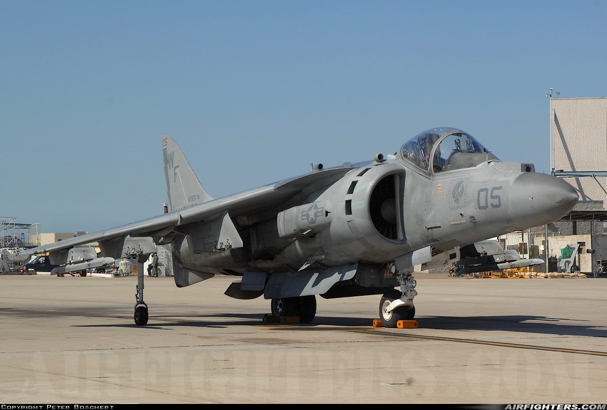 USA - Marines McDonnell Douglas AV-8B+ Harrier ll 165574 at San Diego - Miramar MCAS (NAS) / Mitscher Field (NKX / KNKX), USA