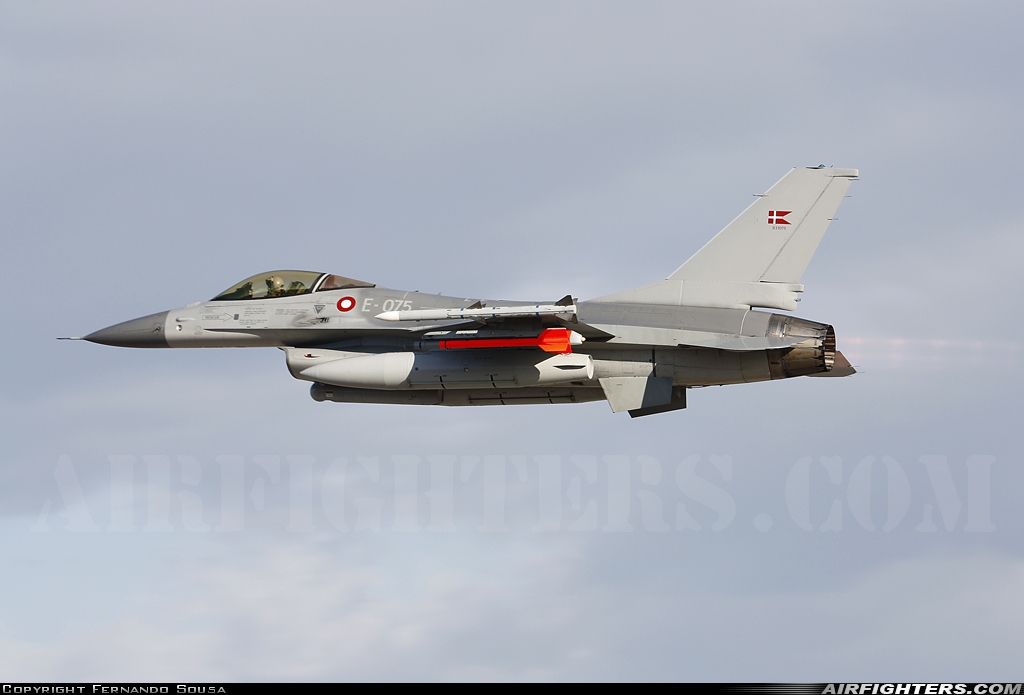 Denmark - Air Force General Dynamics F-16AM Fighting Falcon E-075 at Monte Real (BA5) (LPMR), Portugal