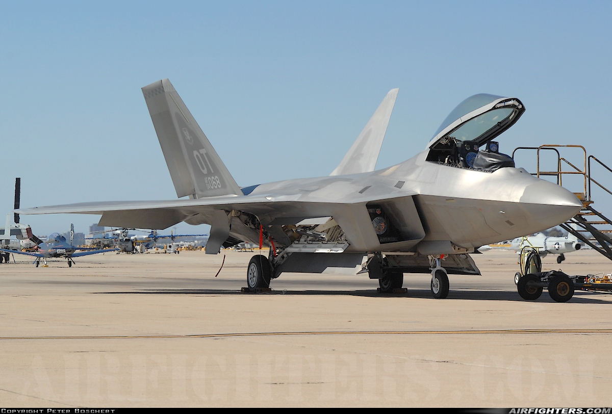 USA - Air Force Lockheed Martin F-22A Raptor 04-4068 at San Diego - Miramar MCAS (NAS) / Mitscher Field (NKX / KNKX), USA