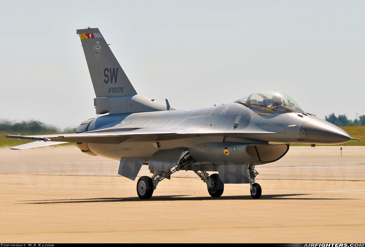 USA - Air Force General Dynamics F-16C Fighting Falcon 91-0376 at Portsmouth - Pease AFB (PSM / KPSM), USA