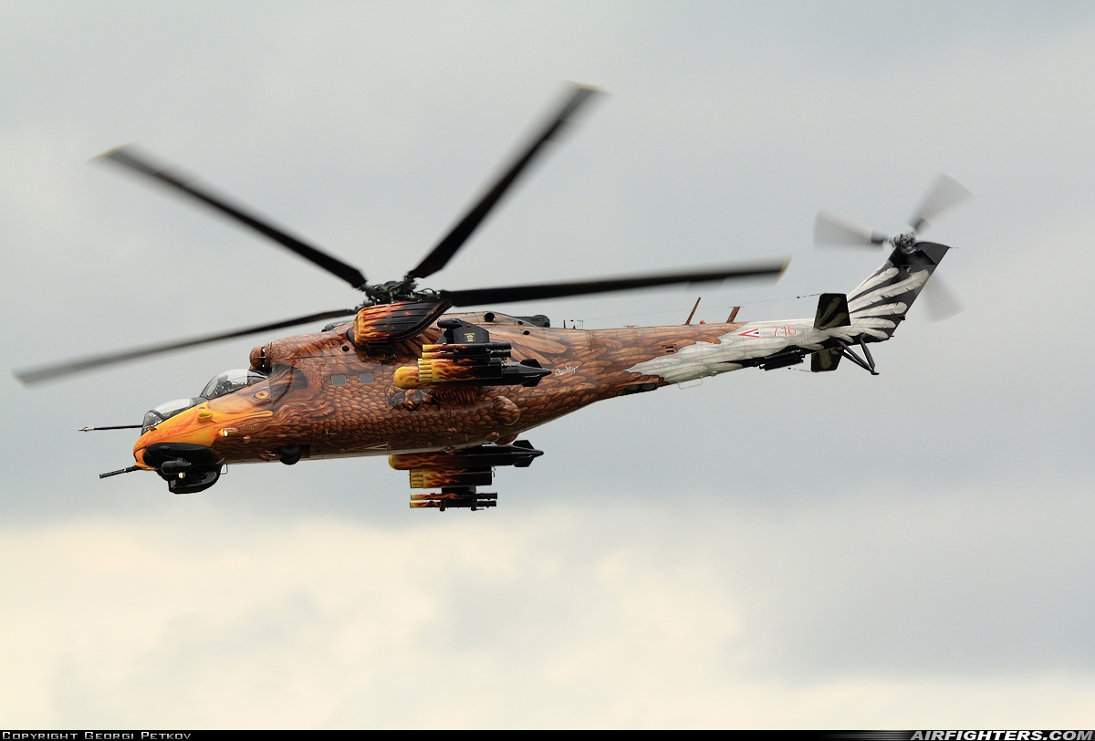 Hungary - Air Force Mil Mi-35 (Mi-24V) 718 at Kecskemet (LHKE), Hungary