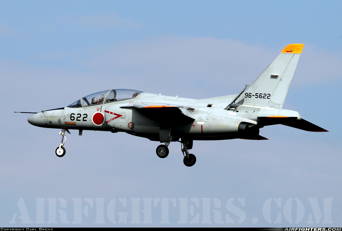 Japan - Air Force Kawasaki T-4 96-5622 at Gifu (RJNG), Japan