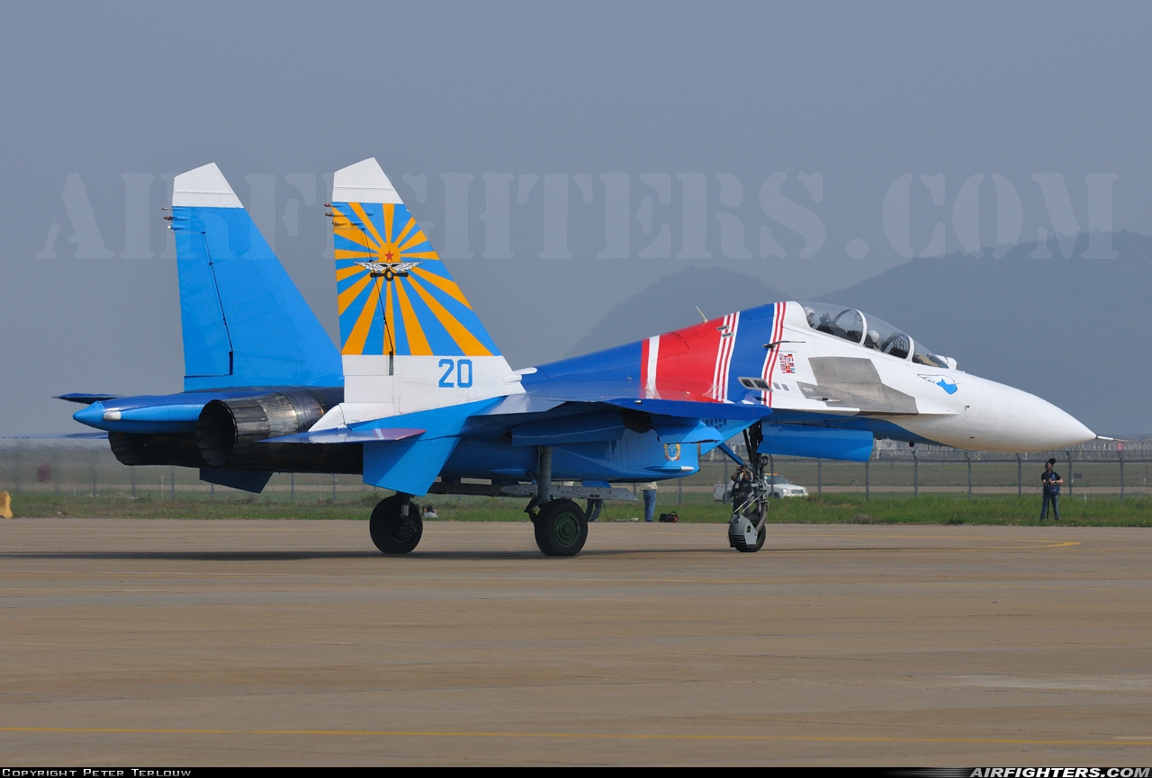 Russia - Air Force Sukhoi Su-27UB 20 BLUE at Zhuhai - Sanzao (ZUH / ZGSD), China
