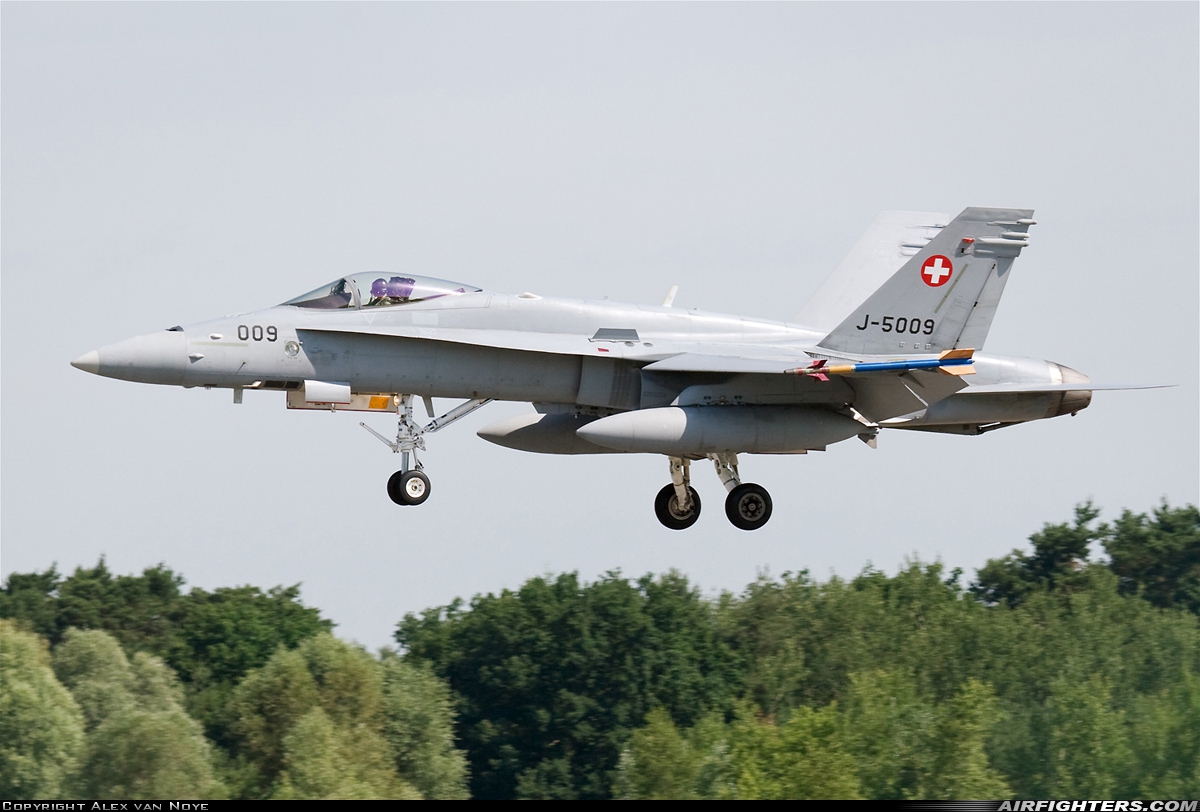 Switzerland - Air Force McDonnell Douglas F/A-18C Hornet J-5009 at Ingolstadt - Manching (ETSI), Germany