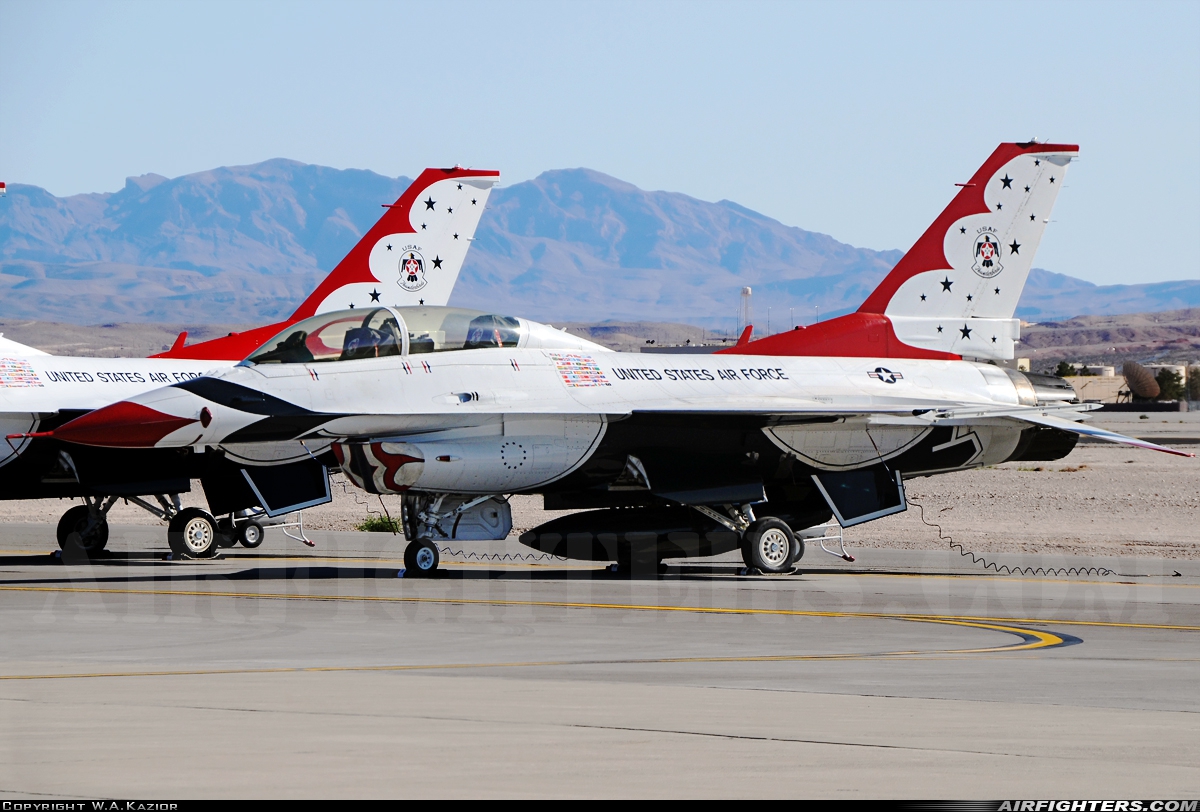 USA - Air Force General Dynamics F-16D Fighting Falcon  at Las Vegas - Nellis AFB (LSV / KLSV), USA