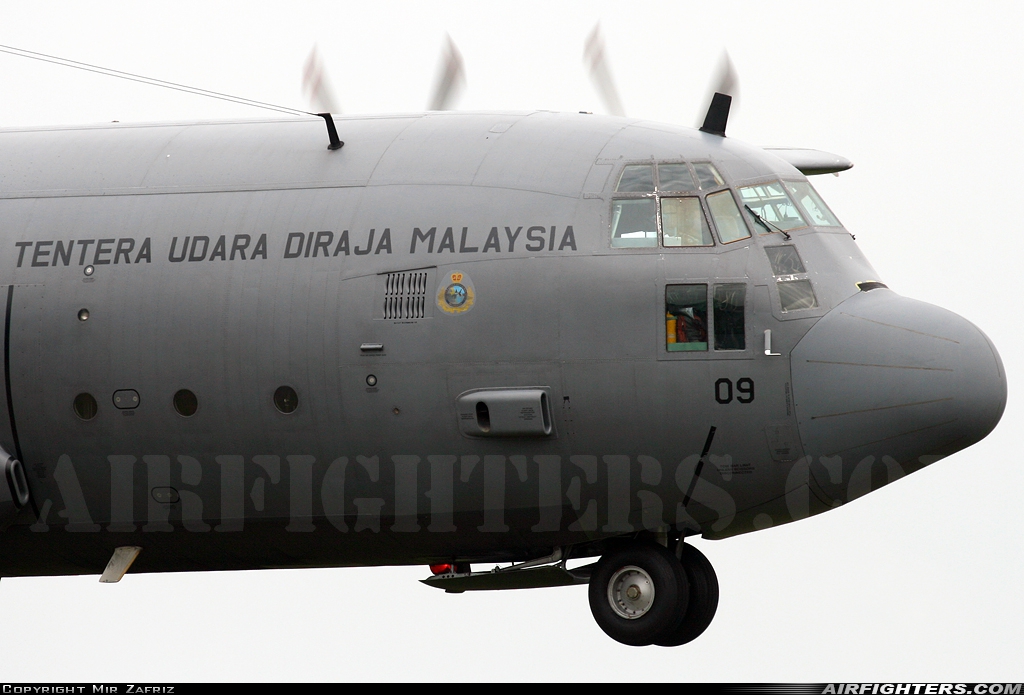 Malaysia - Air Force Lockheed C-130H-30 Hercules (L-382) M30-09 at Kuala Lumpur - Subang / Sultan Abdul Aziz Shah (SZB / WMSA), Malaysia