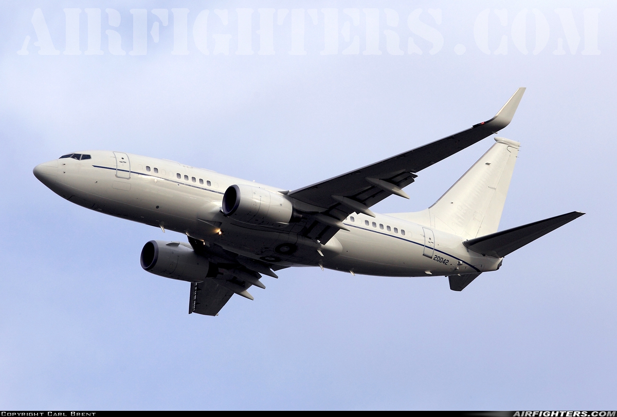 USA - Air Force Boeing C-40B (737-7CP BBJ) 02-0042 at Mildenhall (MHZ / GXH / EGUN), UK