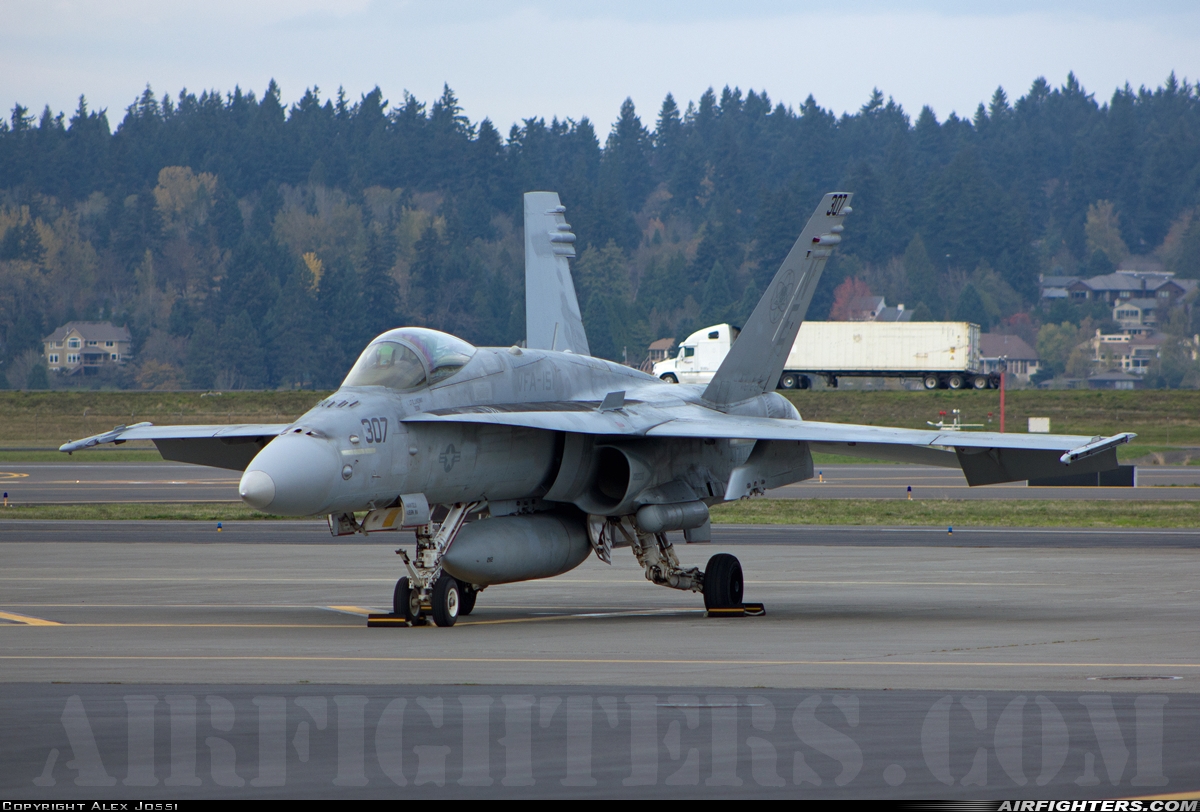 USA - Navy McDonnell Douglas F/A-18C Hornet 164704 at Portland - Int. (PDX / KPDX), USA