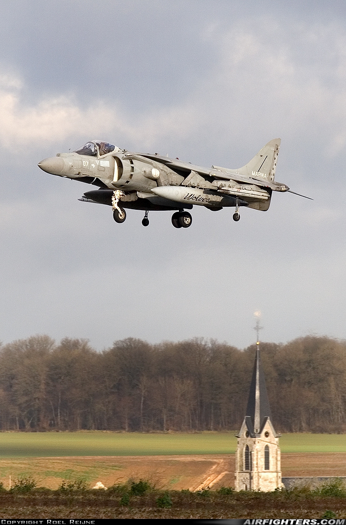 Italy - Navy McDonnell Douglas AV-8B+ Harrier ll MM7213 at Florennes (EBFS), Belgium