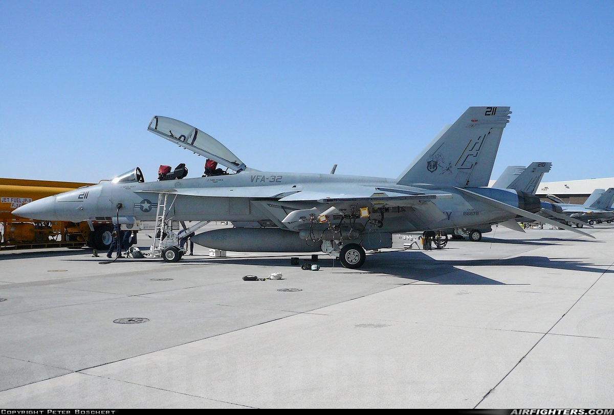 USA - Navy Boeing F/A-18F Super Hornet 166678 at Fallon - Fallon NAS (NFL / KNFL), USA