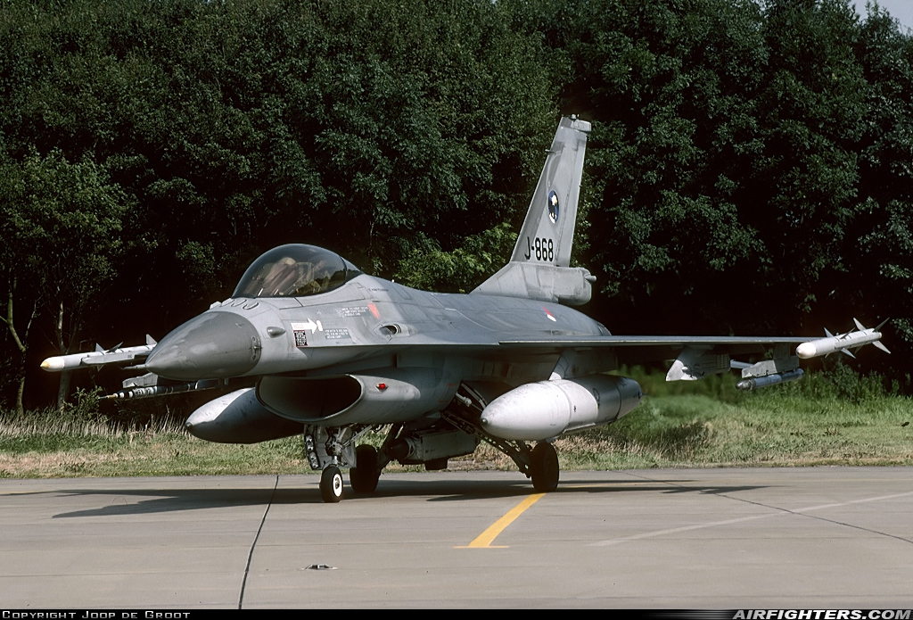 Netherlands - Air Force General Dynamics F-16AM Fighting Falcon J-868 at Leeuwarden (LWR / EHLW), Netherlands