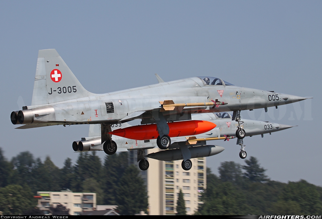 Switzerland - Air Force Northrop F-5E Tiger II J-3005 at Emmen (EML / LSME), Switzerland