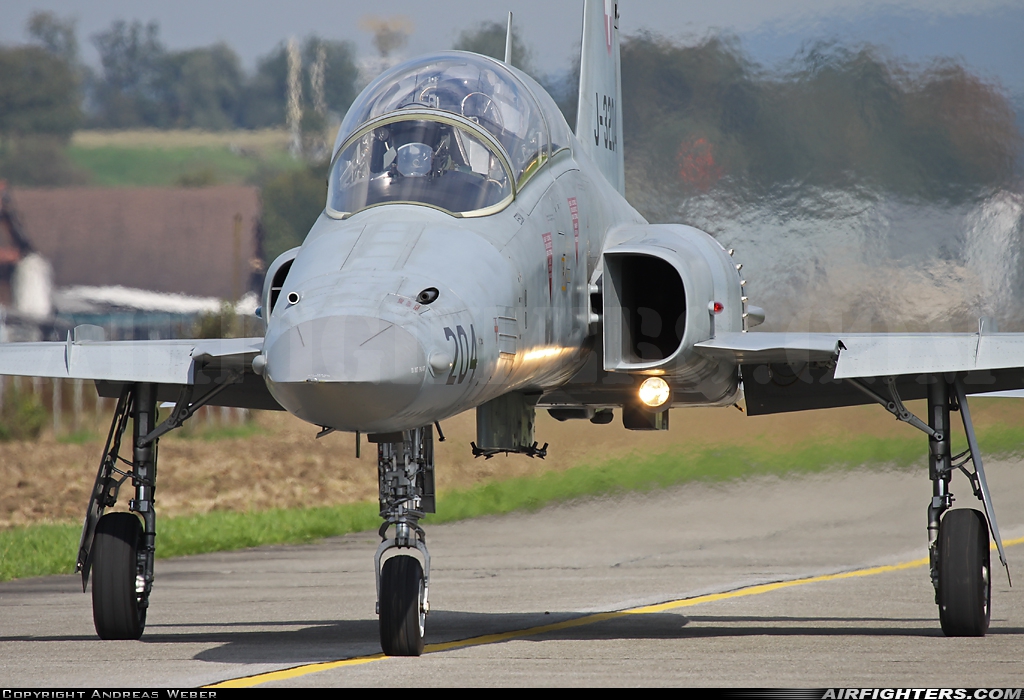 Switzerland - Air Force Northrop F-5F Tiger II J-3204 at Emmen (EML / LSME), Switzerland