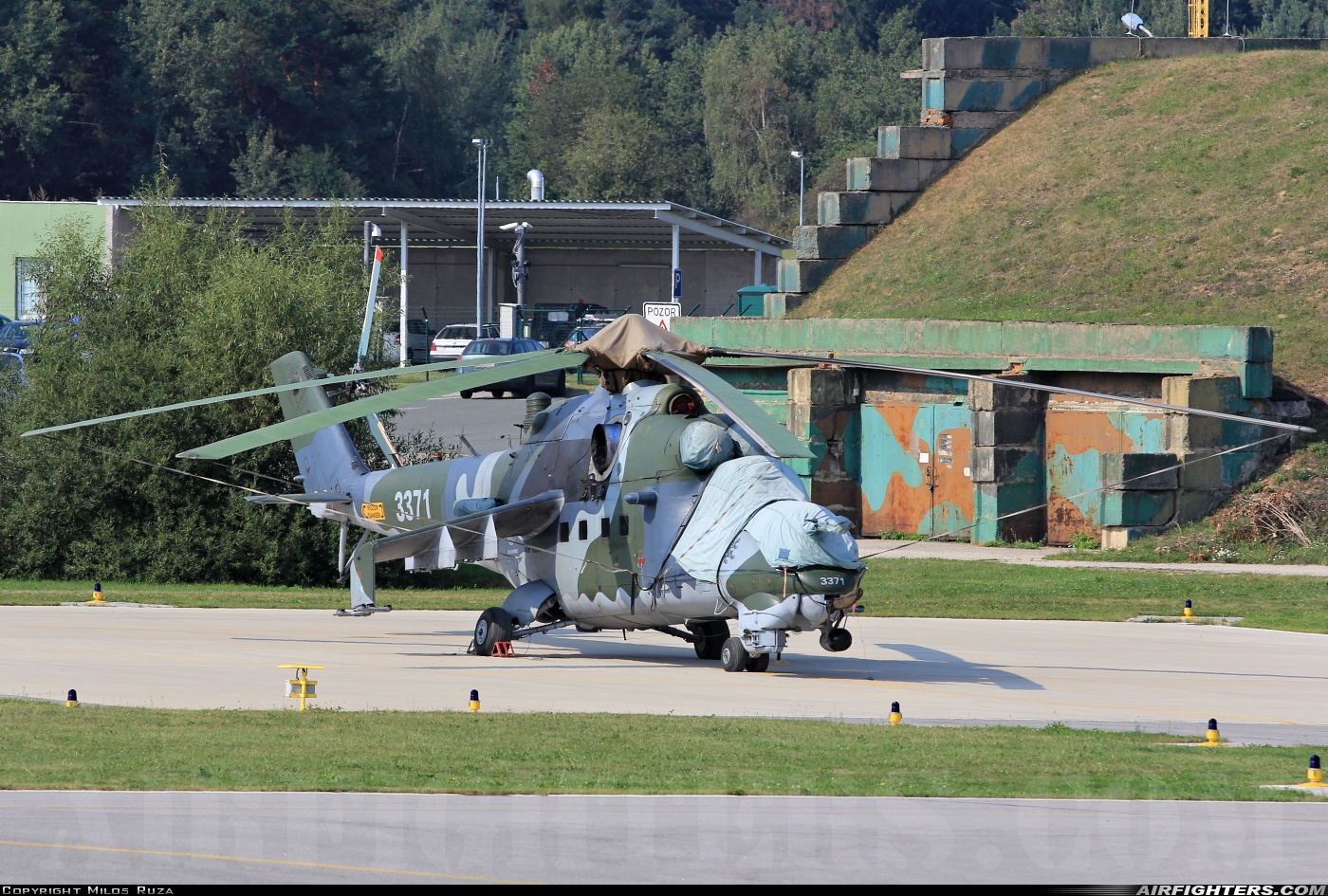 Czech Republic - Air Force Mil Mi-35 (Mi-24V) 3371 at Namest nad Oslavou (LKNA), Czech Republic