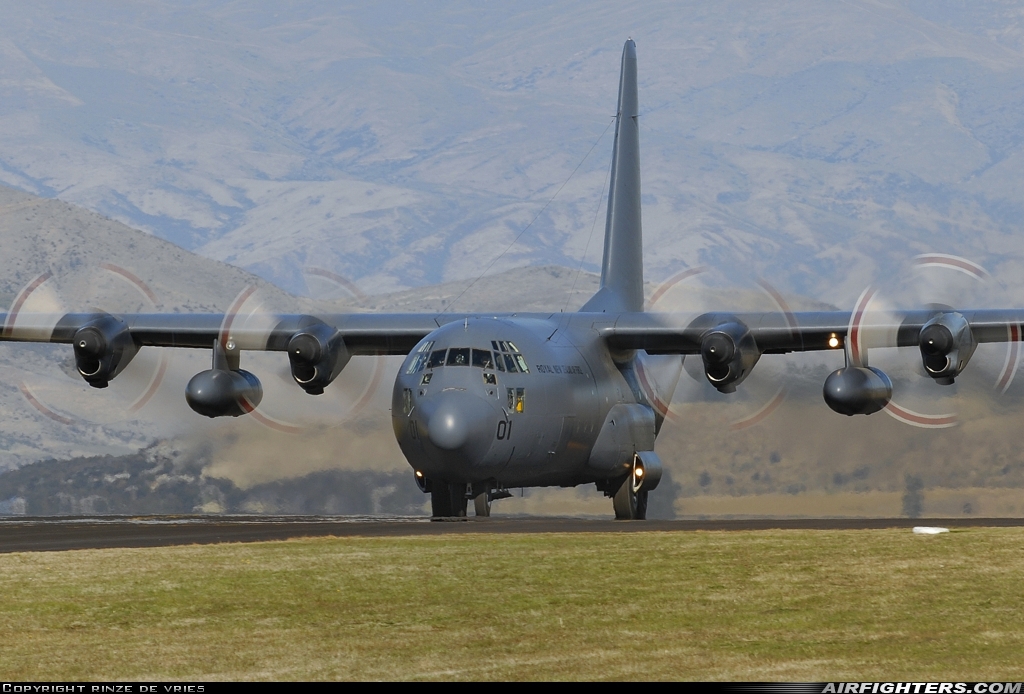 New Zealand - Air Force Lockheed C-130H Hercules (L-382) NZ7001 at Wanaka (WKA / NZWF), New Zealand