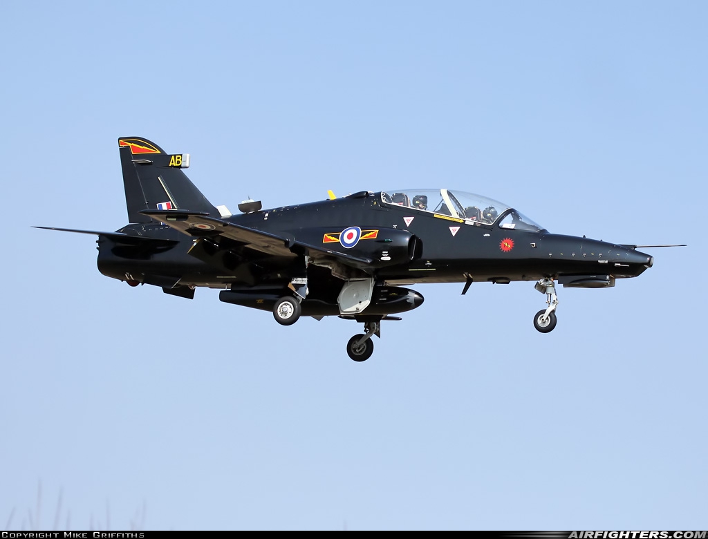 UK - Air Force BAE Systems Hawk T.2 ZK037 at Valley (EGOV), UK