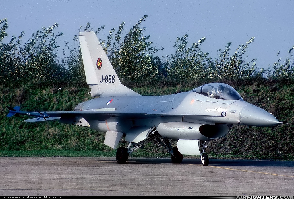 Netherlands - Air Force General Dynamics F-16A Fighting Falcon J-866 at Uden - Volkel (UDE / EHVK), Netherlands