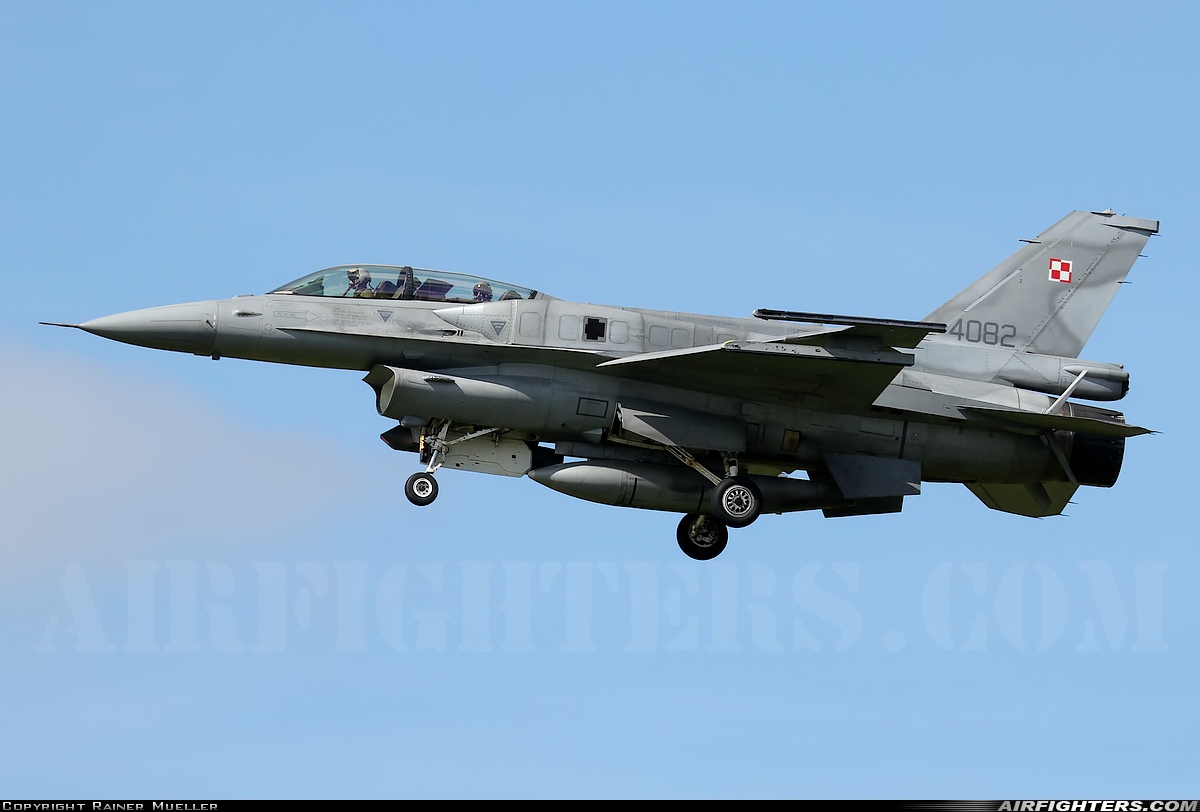 Poland - Air Force General Dynamics F-16D Fighting Falcon 4082 at Leeuwarden (LWR / EHLW), Netherlands
