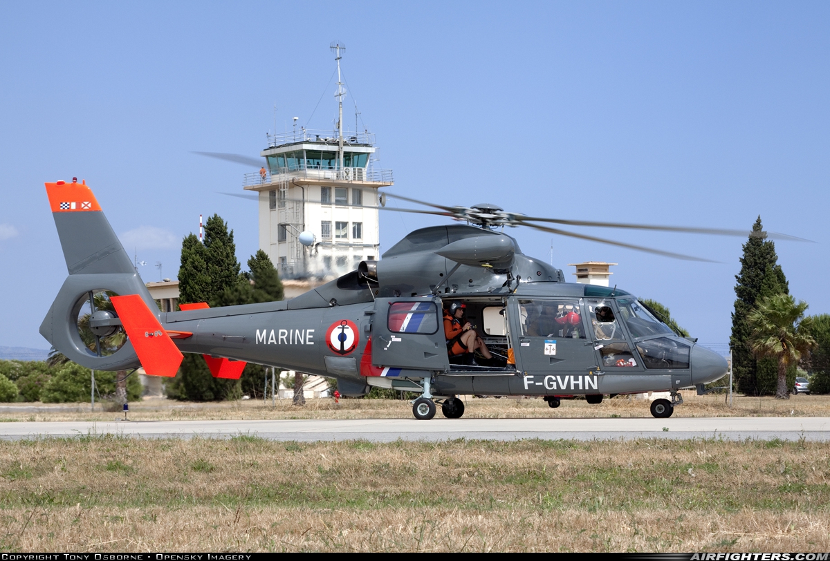 France - Navy Aerospatiale SA-365N3 Dauphin 2 F-GVHN at Hyeres (TLN / LFTH), France