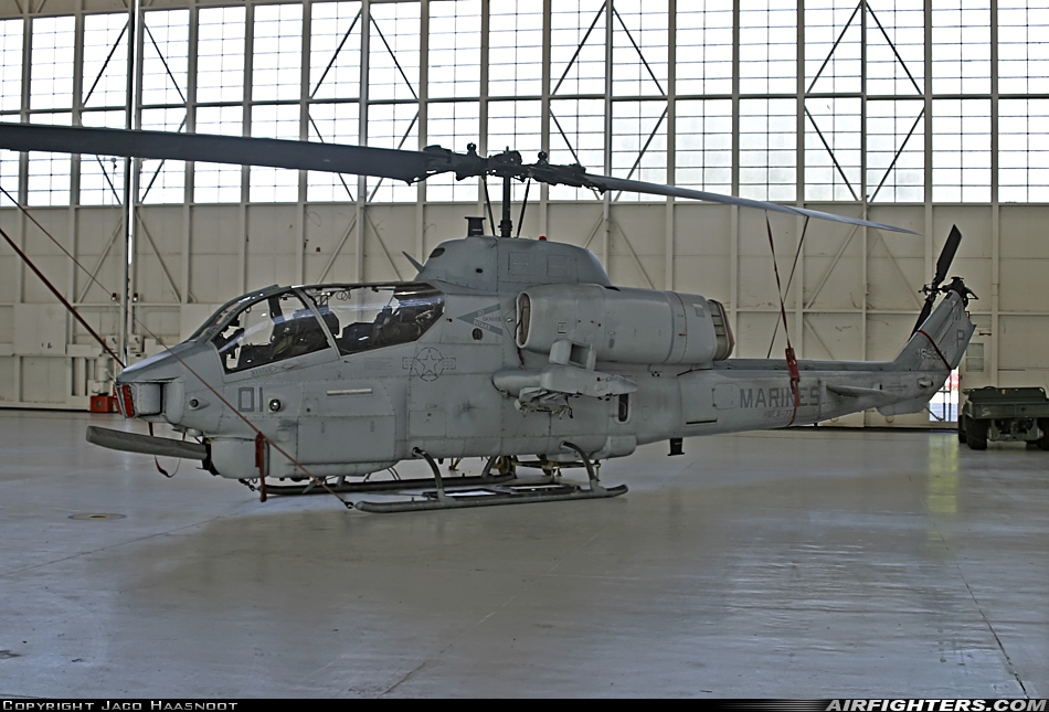 USA - Marines Bell AH-1W Super Cobra (209) 165284 at Marietta - Dobbins ARB (Atlanta NAS) (MGE / KMGE), USA