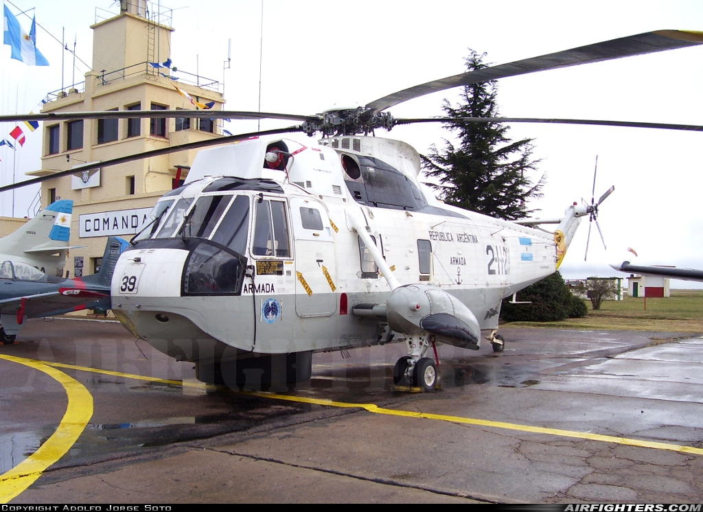 Argentina - Navy Agusta-Sikorsky SH-3D/H Sea King (AS-61) 0797 at Bahia Blanca - Comandante Espora (BHI - SAZB), Argentina