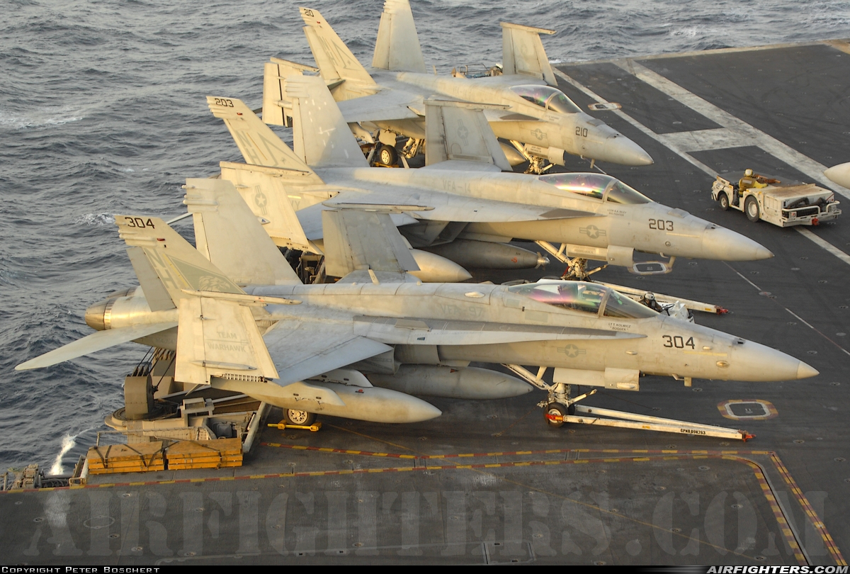 USA - Navy McDonnell Douglas F/A-18C Hornet 164054 at Off-Airport - Arabian Sea, International Airspace