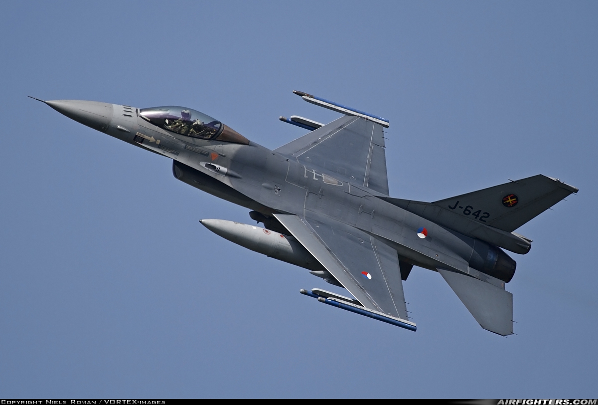Netherlands - Air Force General Dynamics F-16AM Fighting Falcon J-642 at Leeuwarden (LWR / EHLW), Netherlands