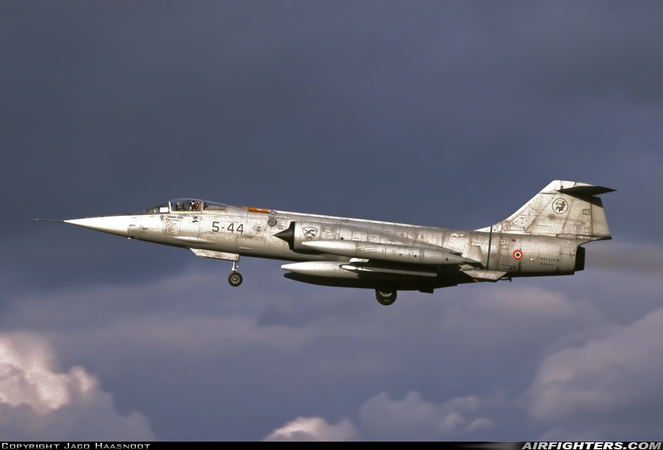 Italy - Air Force Lockheed F-104S-ASA-M Starfighter MM6881 at Florennes (EBFS), Belgium