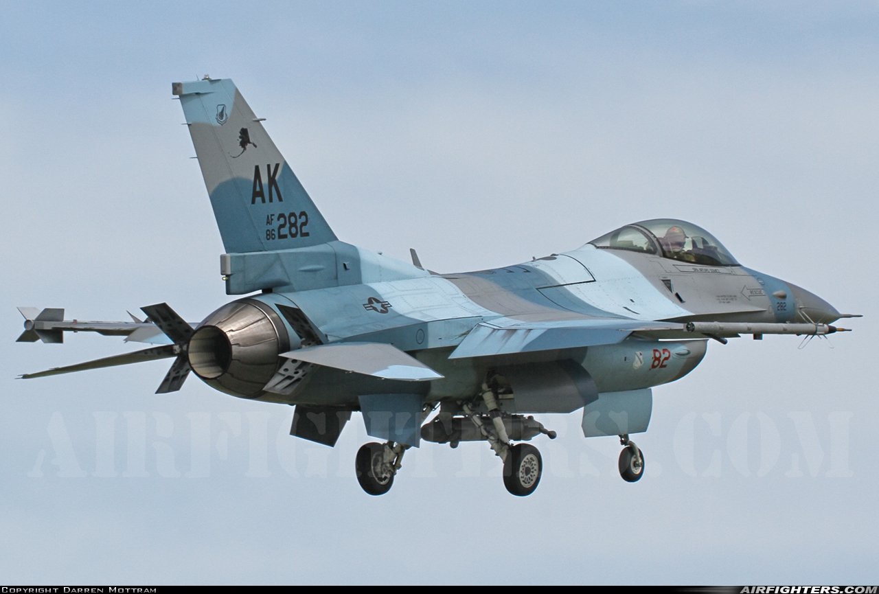 USA - Air Force General Dynamics F-16C Fighting Falcon 86-0282 at Newcastle - Williamtown (NTL / YWLM), Australia