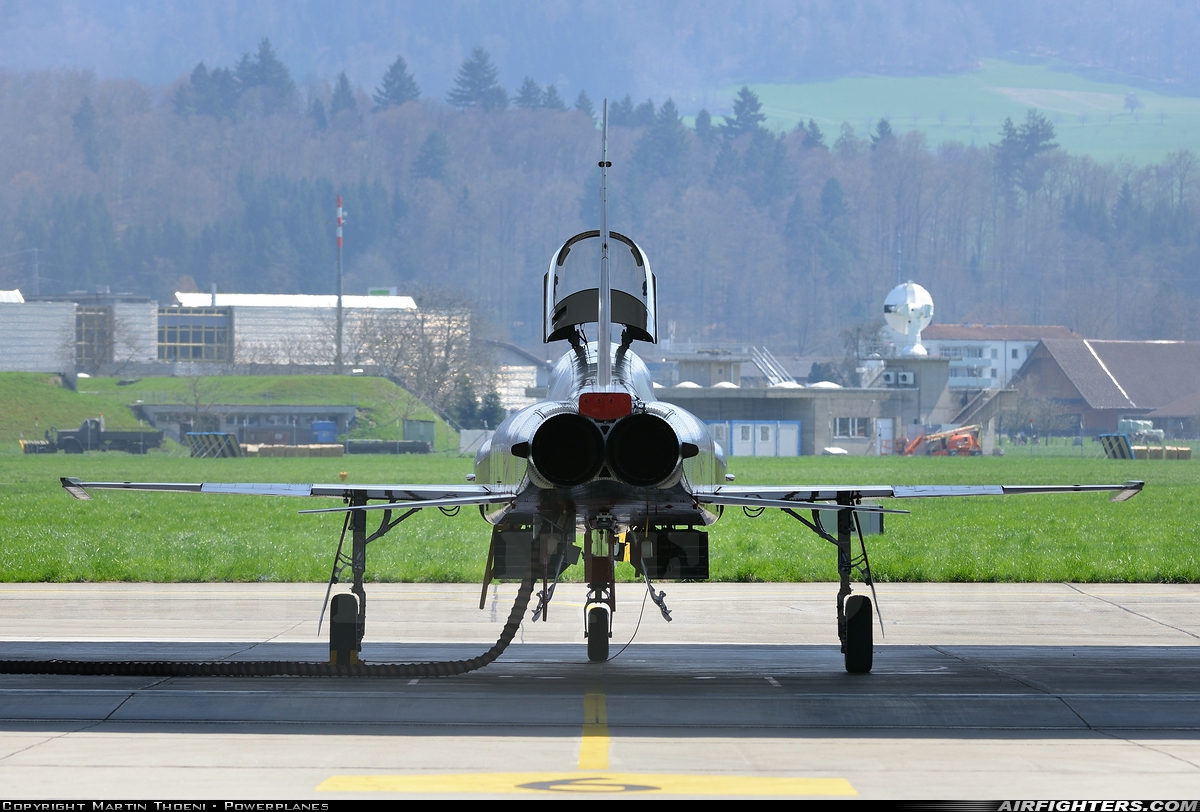 Switzerland - Air Force Northrop F-5E Tiger II J-3087 at Emmen (EML / LSME), Switzerland