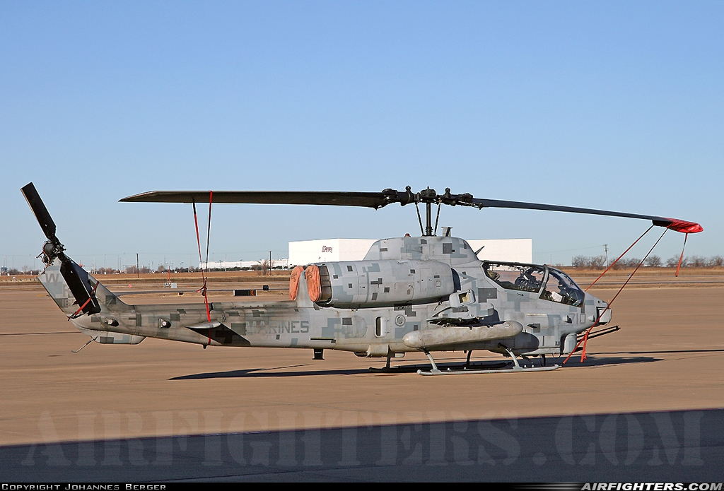 USA - Marines Bell AH-1W Super Cobra (209) 165055 at Fort Worth - Alliance (AFW / KAFW), USA