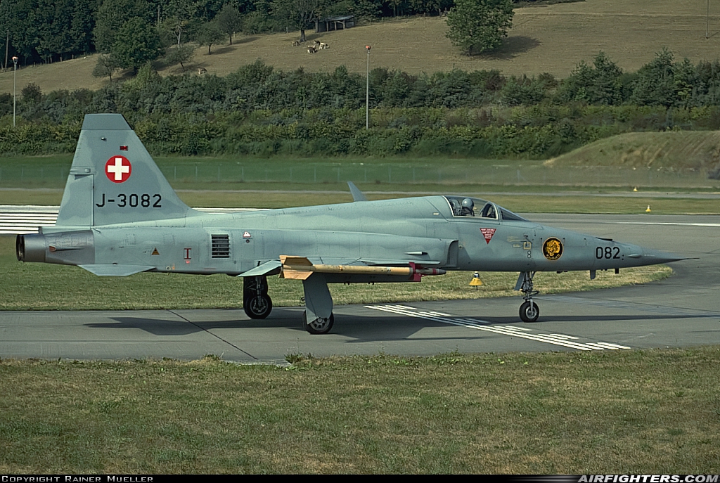 Switzerland - Air Force Northrop F-5E Tiger II J-3082 at Dubendorf (LSMD), Switzerland