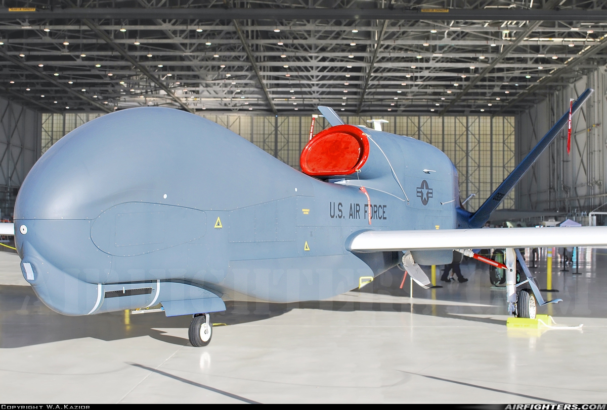 USA - Air Force Northrop Grumman RQ-4B Global Hawk 04-2018 at Edwards - AFB (EDW / KEDW), USA