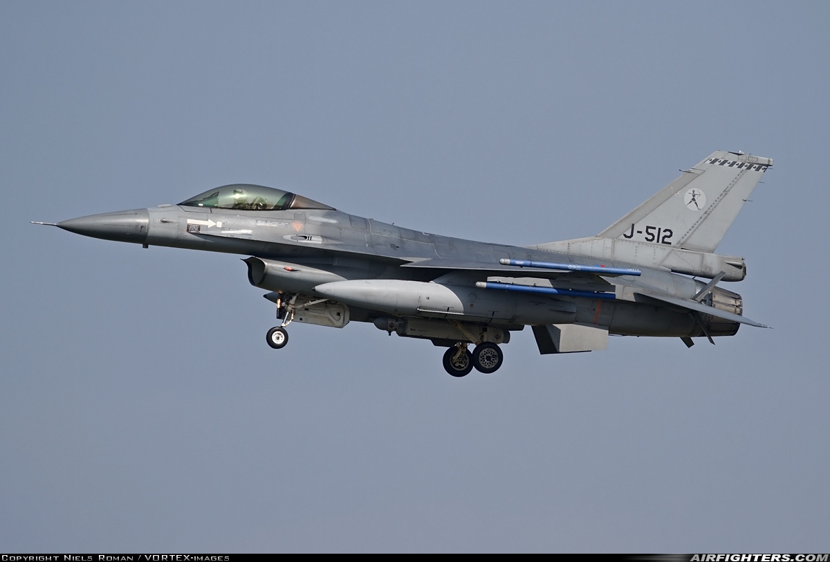 Netherlands - Air Force General Dynamics F-16AM Fighting Falcon J-512 at Leeuwarden (LWR / EHLW), Netherlands