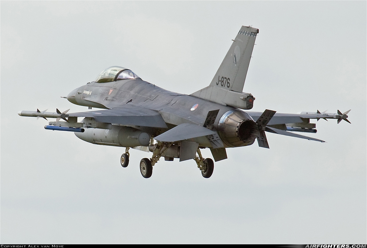 Netherlands - Air Force General Dynamics F-16AM Fighting Falcon J-876 at Eindhoven (- Welschap) (EIN / EHEH), Netherlands