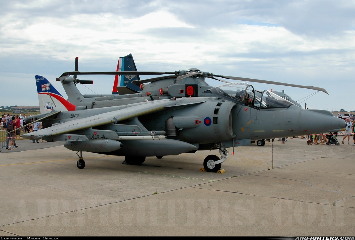 UK - Navy British Aerospace Harrier GR.9 ZD406 at Hyeres (TLN / LFTH), France