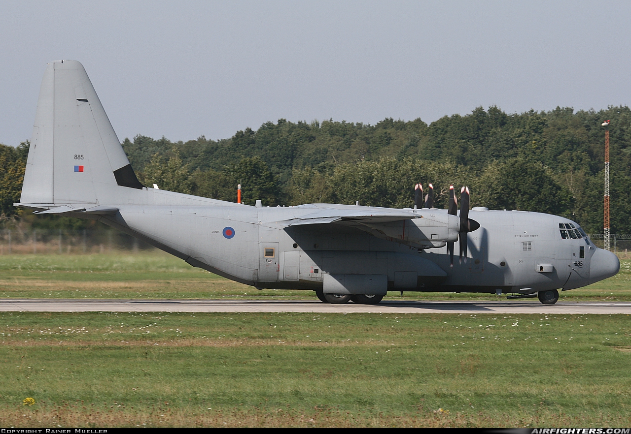 UK - Air Force Lockheed Martin Hercules C5 (C-130J / L-382) ZH885 at Hanover (- Langenhagen) (HAJ / EDDV), Germany