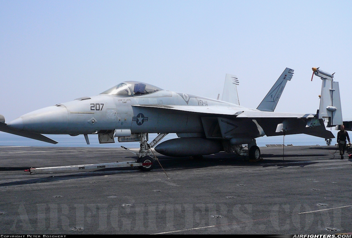 USA - Navy Boeing F/A-18E Super Hornet 166429 at Off-Airport - Arabian Sea, International Airspace