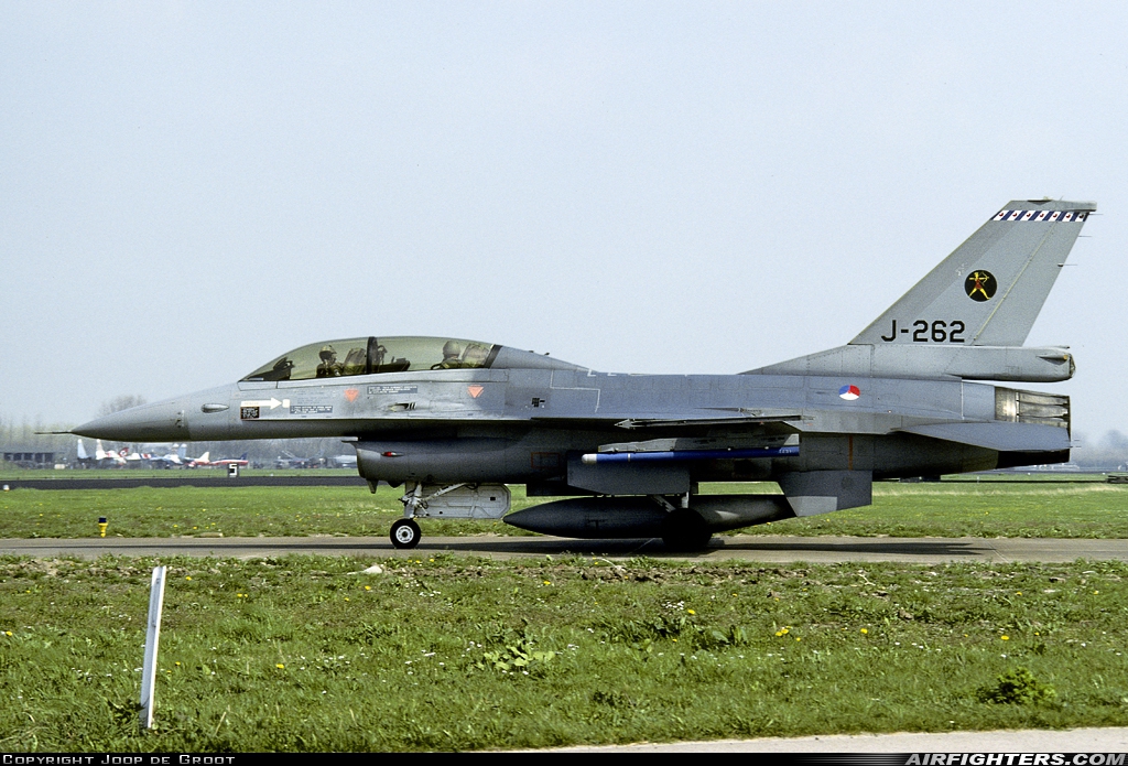 Netherlands - Air Force General Dynamics F-16B Fighting Falcon J-262 at Leeuwarden (LWR / EHLW), Netherlands