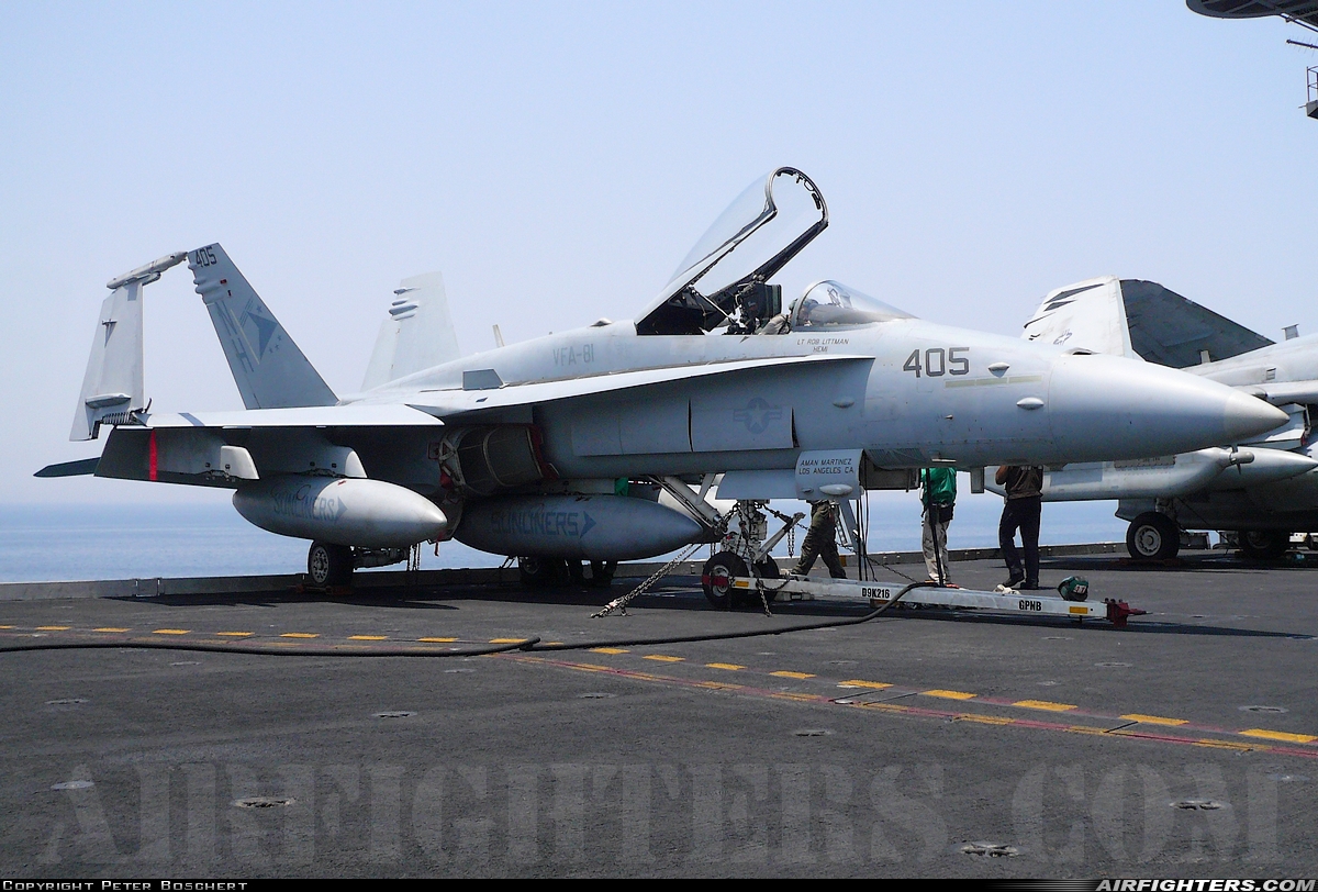USA - Navy McDonnell Douglas F/A-18C Hornet 163422 at Off-Airport - Arabian Sea, International Airspace