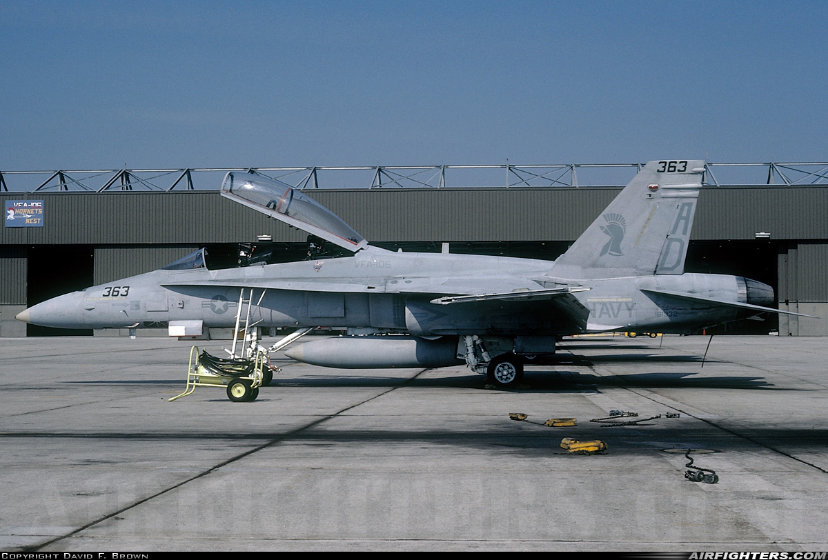 USA - Navy McDonnell Douglas F/A-18B Hornet 161932 at Jacksonville - Cecil Field (VQQ / KVQQ), USA