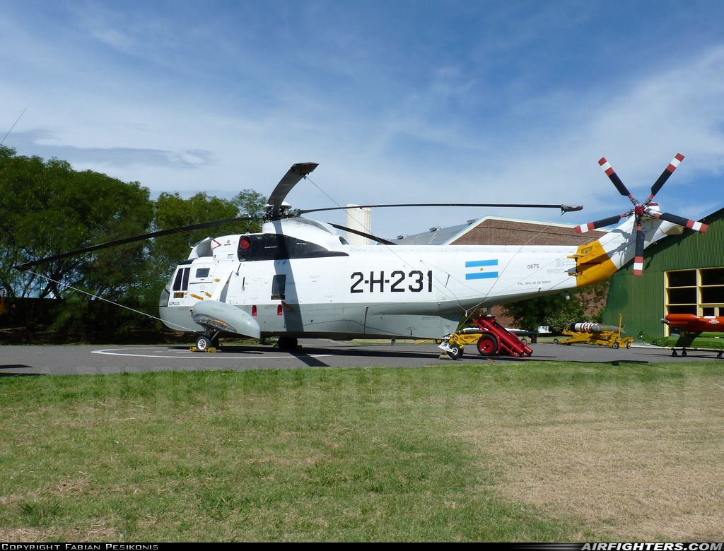 Argentina - Navy Sikorsky S-61A-4 Sea King 2-H-231 at Bahia Blanca - Comandante Espora (BHI - SAZB), Argentina